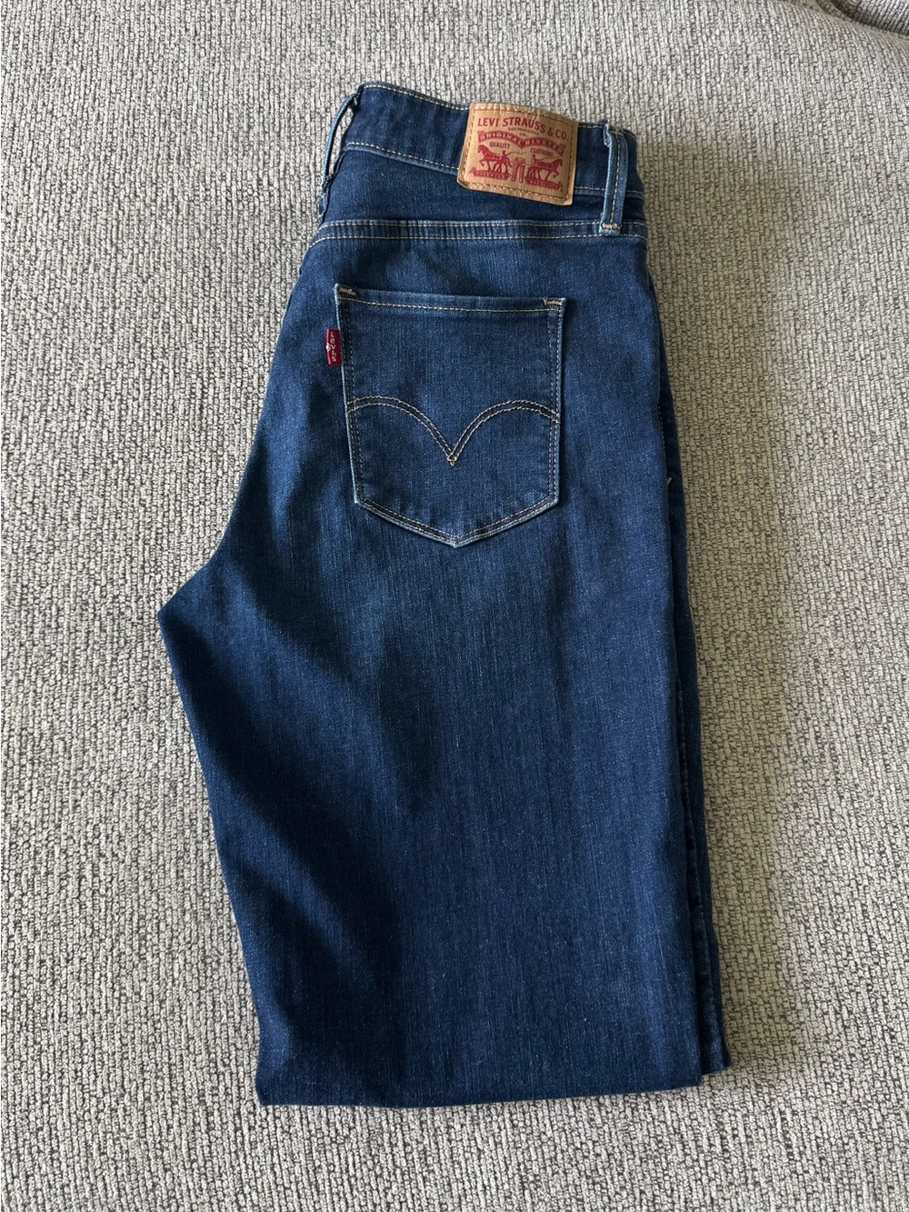 Levi's Women’s Dark Blue Slim Straight Jeans